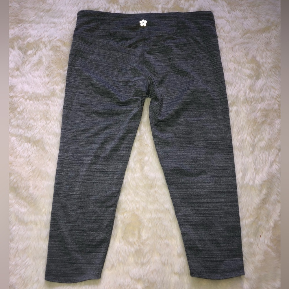 Capris - Picture 3 of 5